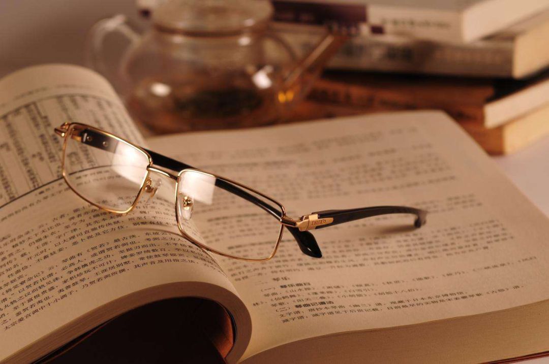 近視眼不會(huì)老花？關(guān)于眼睛的十大謠言你都信了么